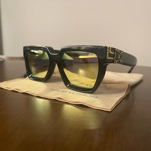 Millionaire sunglasses reflective yellow mirrored lenses